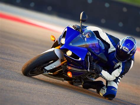 Yzf r1 top speed - 2007 Yamaha YZF-R1. Specifications. Engine/Motor: 16-valve, DOHC, inline four-cylinder. Transmission: 6-speed w/multi-plate slipper clutch. [do not use] Vehicle Model: Array. All-new inline four ...